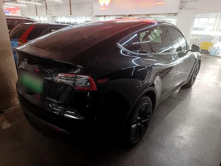 Model Y 2024 RWD photo 4