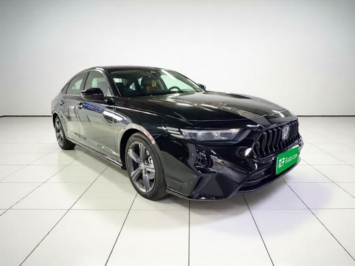 2023 260TURBO photo 3