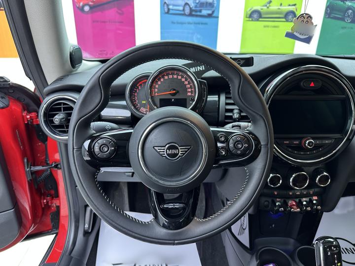 2018 1.5T COOPER photo 6