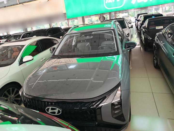 ix35 2023 2.0L Premium LUX photo 2