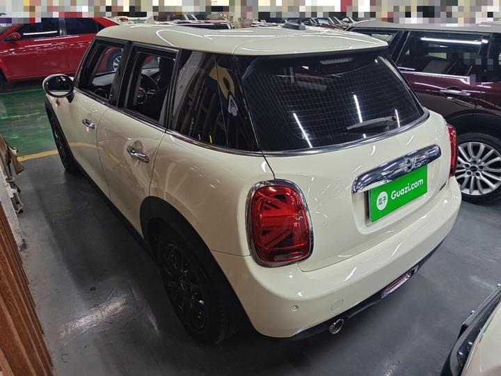 2016 1.2T ONE 5-Door photo 4