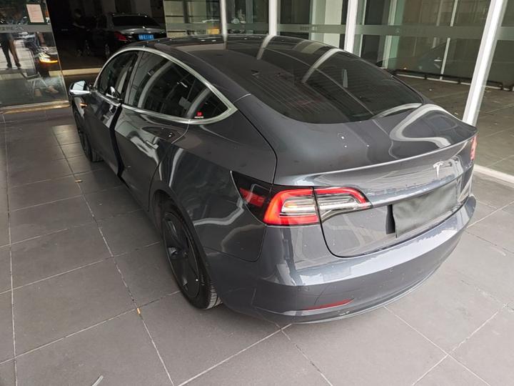 Model 3 2020 Standard Range RWD Upgraded photo 4