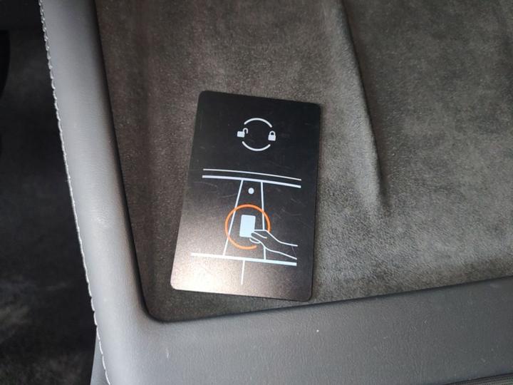 Model 3 2023 RWD photo 8
