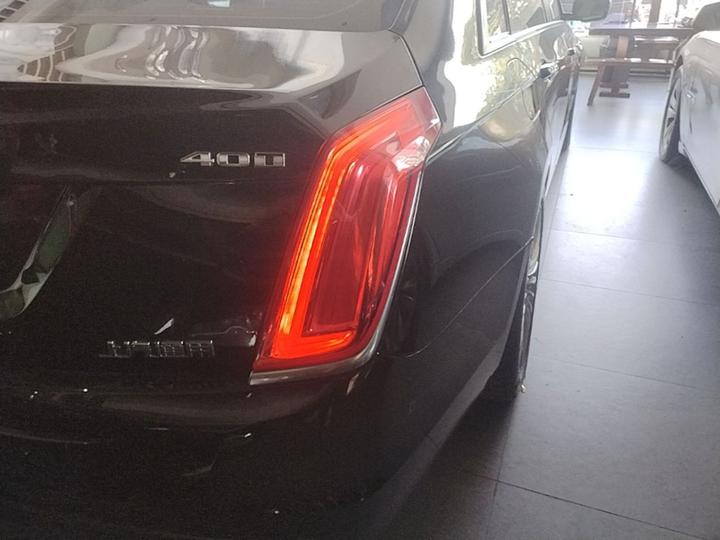 CT6 2016 40T Leading photo 7