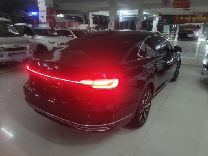 Passat 2024 380TSI photo 4