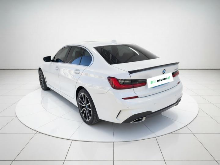 3 Series 2022 325Li M Sport Package photo 4