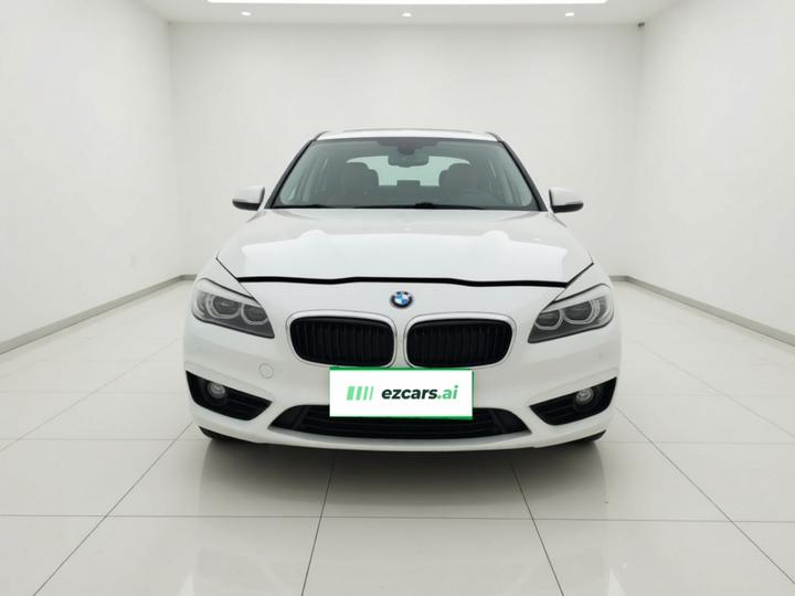 2 Series Wagon 2016 218i Fashion photo 2