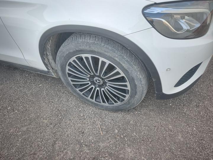 GLC 2018 GLC 200 4MATIC photo 8
