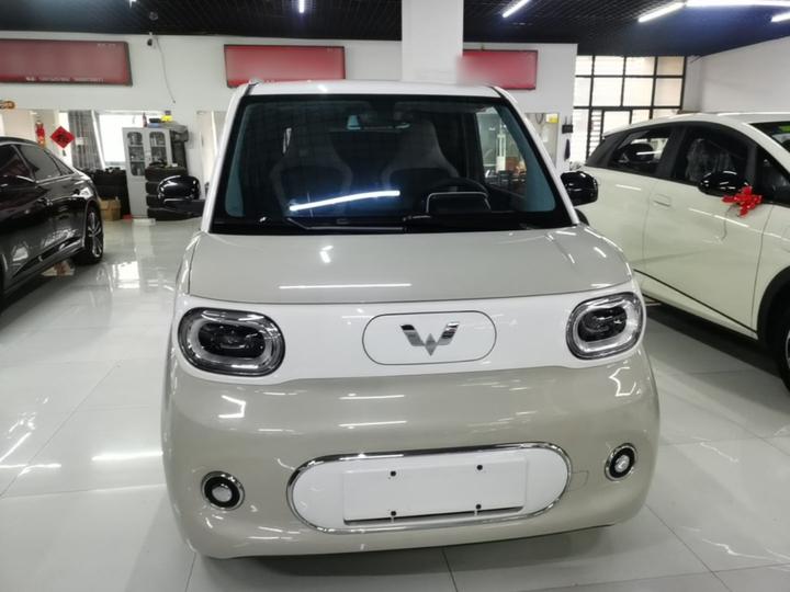 Hongguang MINIEV 2024 3rd Gen 215km Advanced photo 2