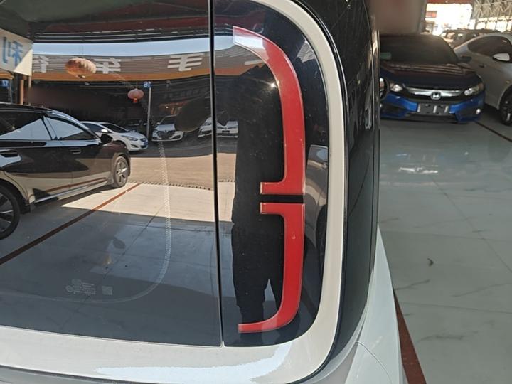 E300 2020 Plus photo 7