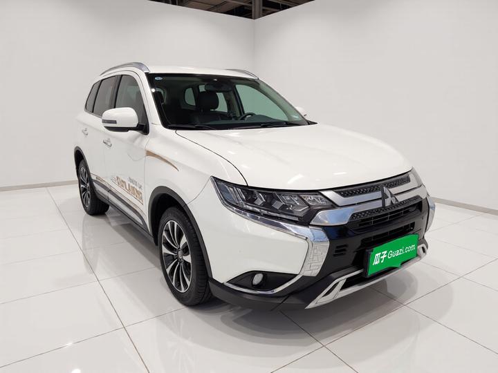 Outlander 2019 2.4L AWD Enjoy 5-Seater China V photo 3