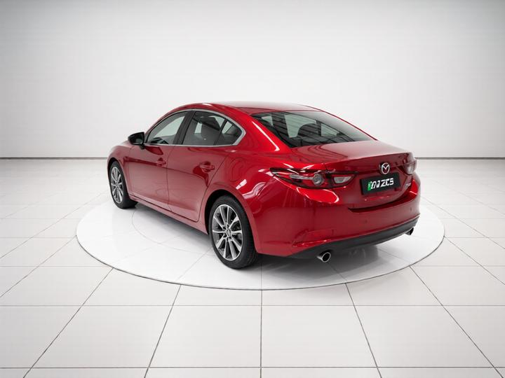 3 Axela 2021 2.0L AT photo 4