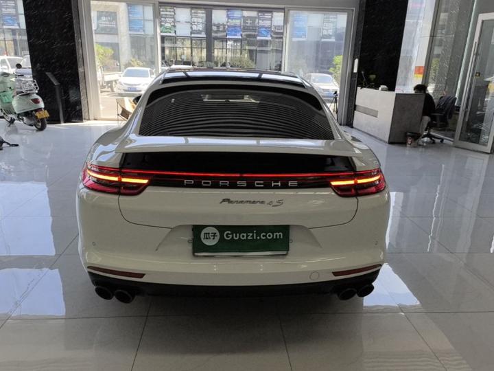 2017 Panamera 3.0T photo 3