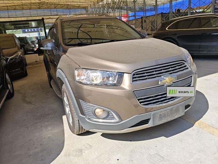 2017 2.4L RWD Luxury 7-Seater photo 3