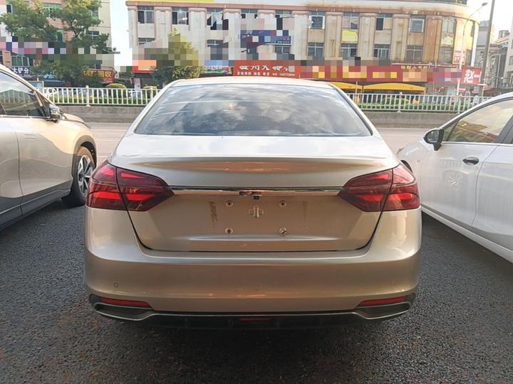Emgrand 2019 1.5L MT Luxury China VI photo 5