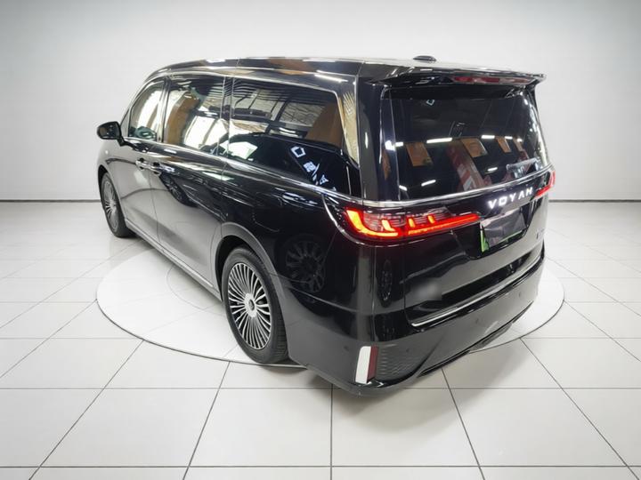 Voyah Dreamer 2025 PHEV AWD Flagship photo 4