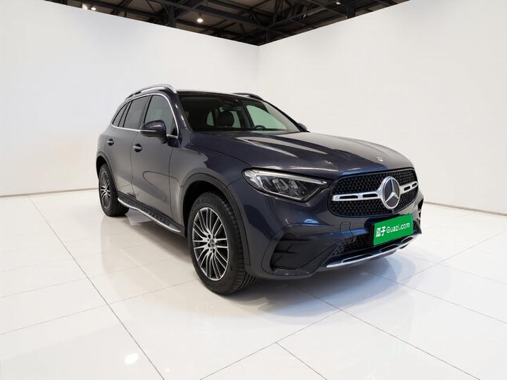 GLC 2023 Facelift GLC 300 L 4MATIC Dynamic 7-Seater photo 3