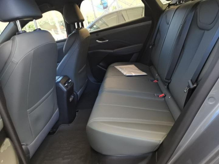 Qin PLUS 2025 DM-i ADAS 128KM Progressive photo 4