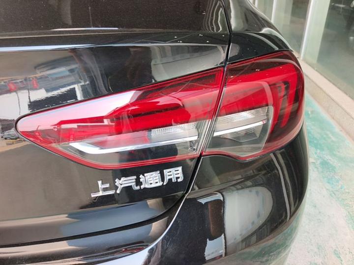 Regal 2019 20T Elite China VI photo 7