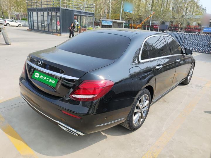 E-Class 2019 Facelift E 300 L Luxury photo 4