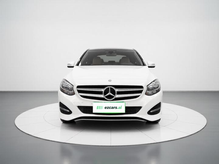 B-Class 2015 B 200 Dynamic photo 2