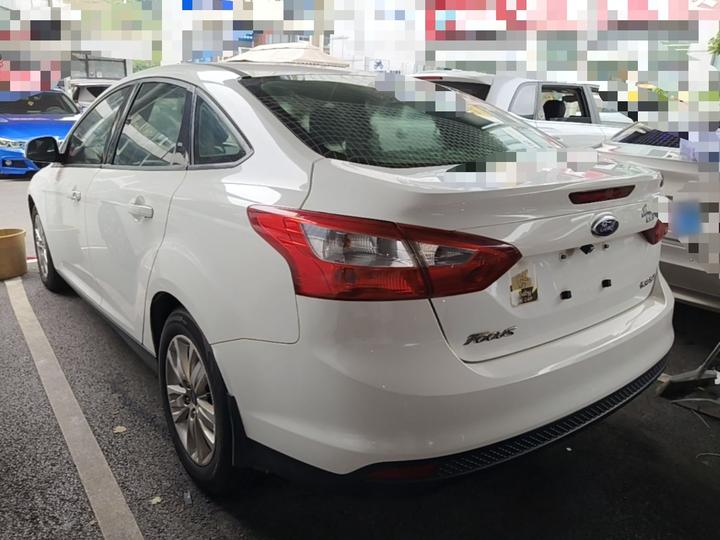 Focus 2012 Sedan 1.6L AT Comfort photo 4