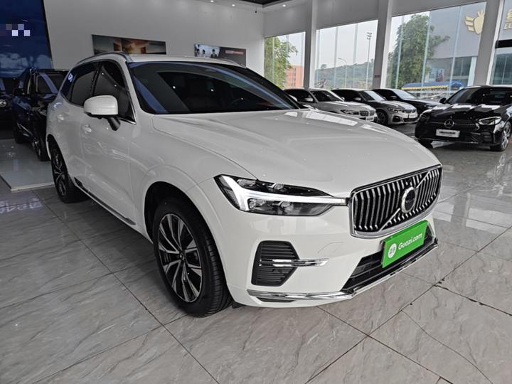 XC60 2025 B5 AWD Luxury photo 3
