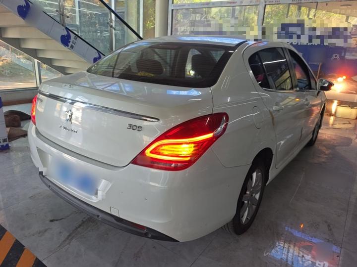 308 2014 Classic 1.6L AT photo 6