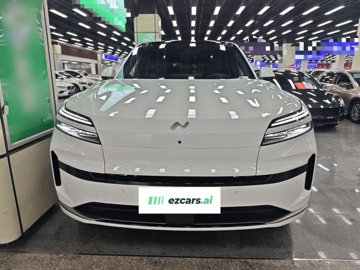 L90 2025 Max 7-Seater 60 photo 2