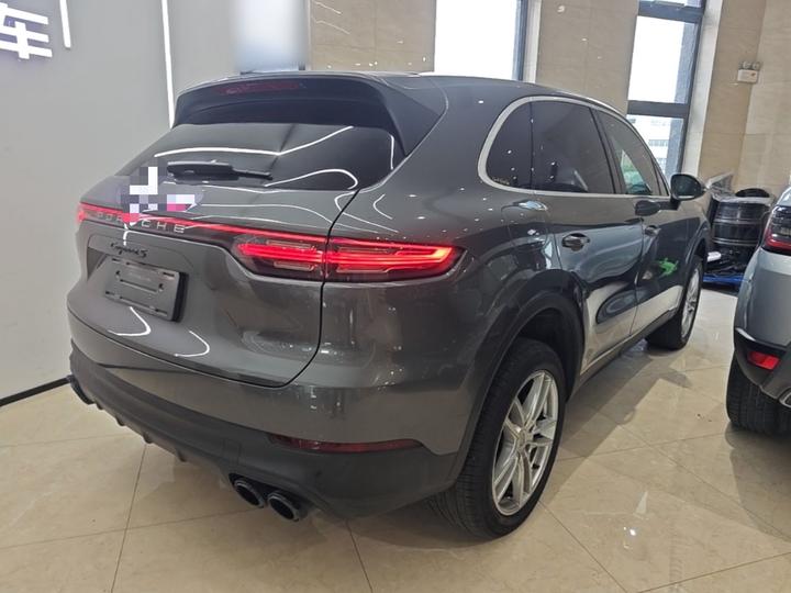 2019 Cayenne 3.0T photo 4