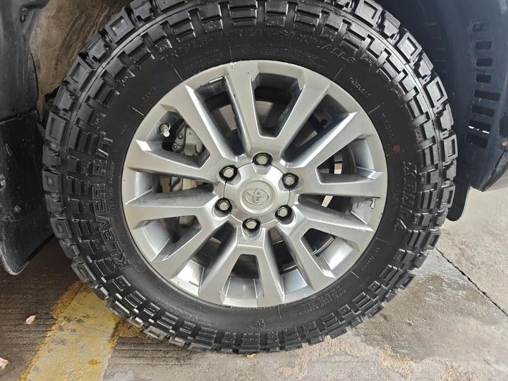 Prado 2018 3.5L AT VX NAVI photo 8
