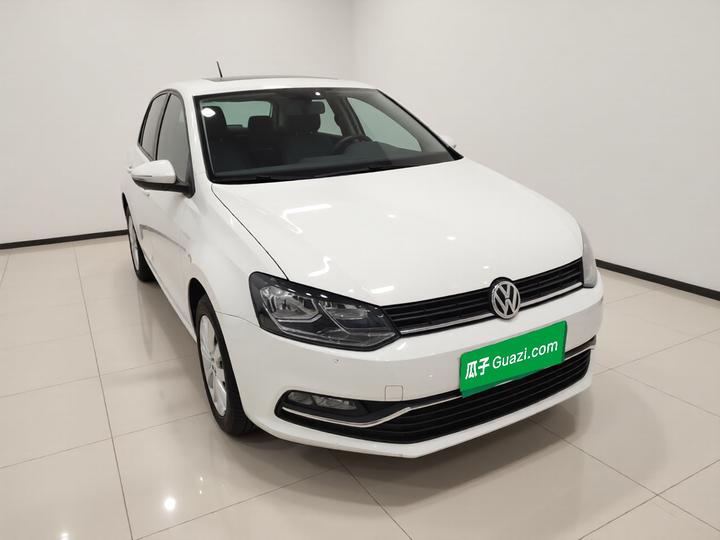 Polo 2016 1.6L AT Comfort photo 3