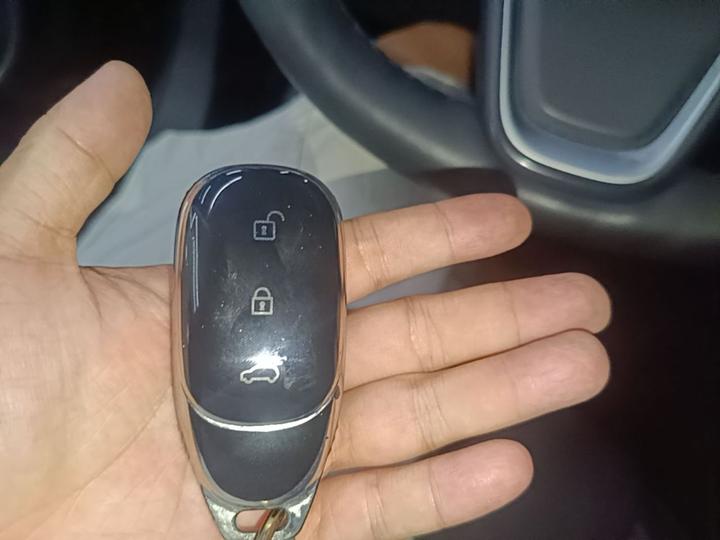 Li Auto ONE 2021 EREV 6-Seater photo 8