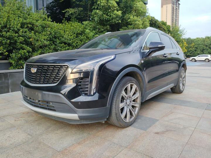XT4 2018 28T AWD Platinum
