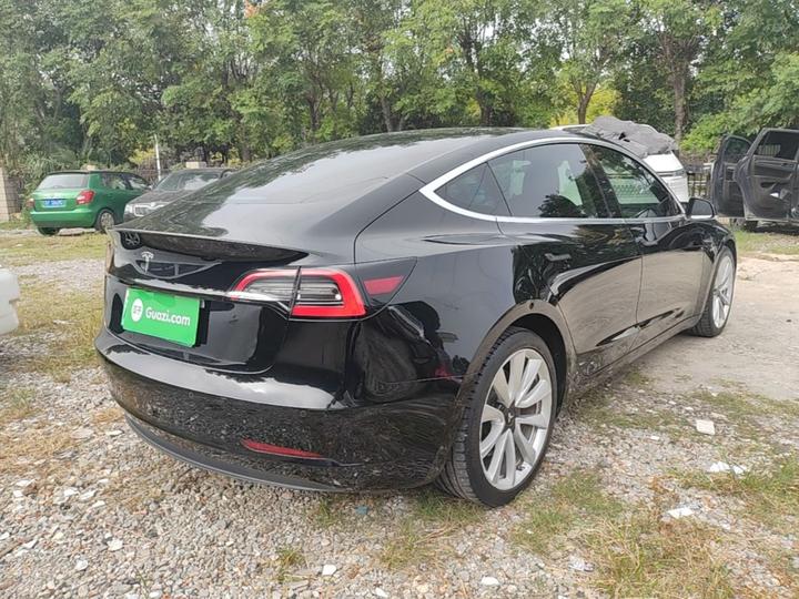Model 3 2020 Standard Range RWD Upgraded photo 4