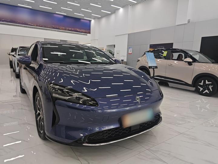 2025 EV 600km Luxury