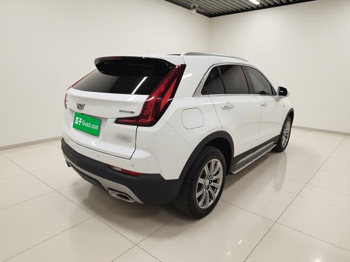 XT4 2020 Facelift 28T RWD Leading photo 4