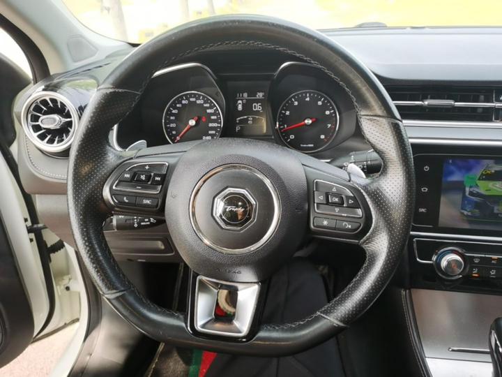MG6 2017 20T AT Luxury Connected China V photo 6