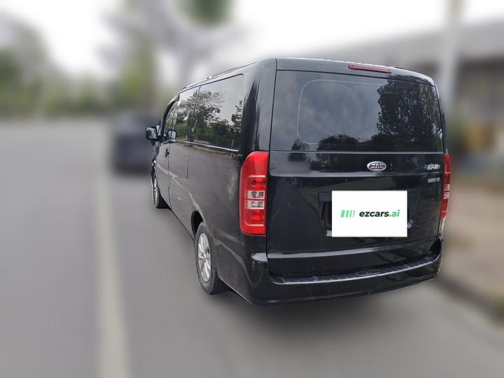 Refine M3 2019 PLUS 1.8L Luxury photo 4
