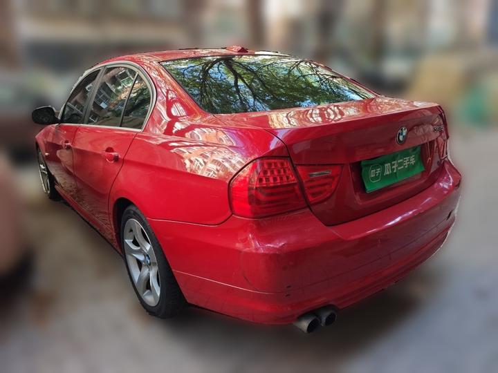 3 Series 2012 325i Luxury photo 4