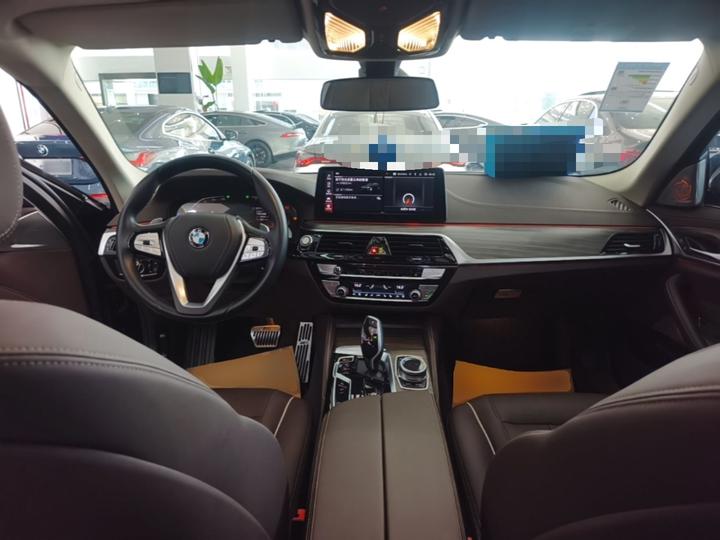 5 Series 2022 Facelift 530Li Leading Luxury photo 5