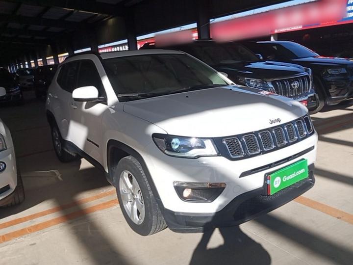 Compass 2019 220T AT photo 3