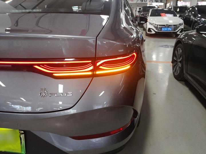 Qin PLUS 2025 DM-i ADAS 55KM Leading photo 7