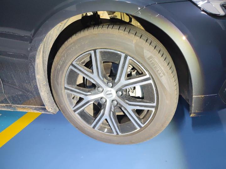 S60 2026 B4 Luxury photo 8