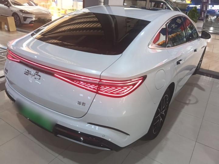 Seal 2023 DM-i 1.5L 121km Premium photo 6