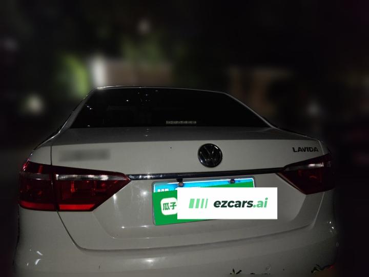 Lavida 2013 Facelift Classic 1.6L AT photo 5