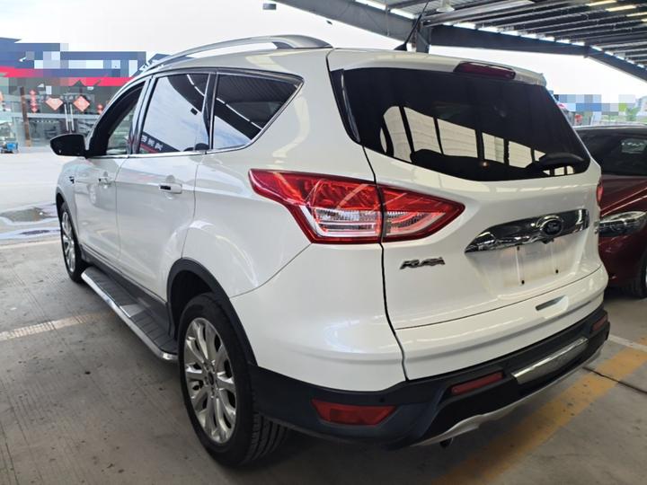 Kuga 2015 1.5L GTDi AWD Elite photo 4