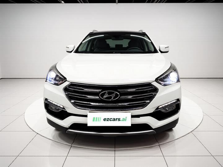 Santa Fe 2017 2.4L AT RWD Smart 5-Seater photo 2