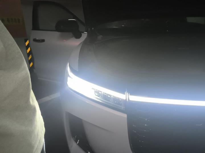 Li Auto ONE 2021 EREV 6-Seater photo 7