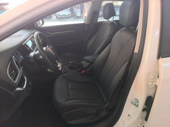 Excelle 2021 Facelift Classic 1.5L AT Elite photo 7